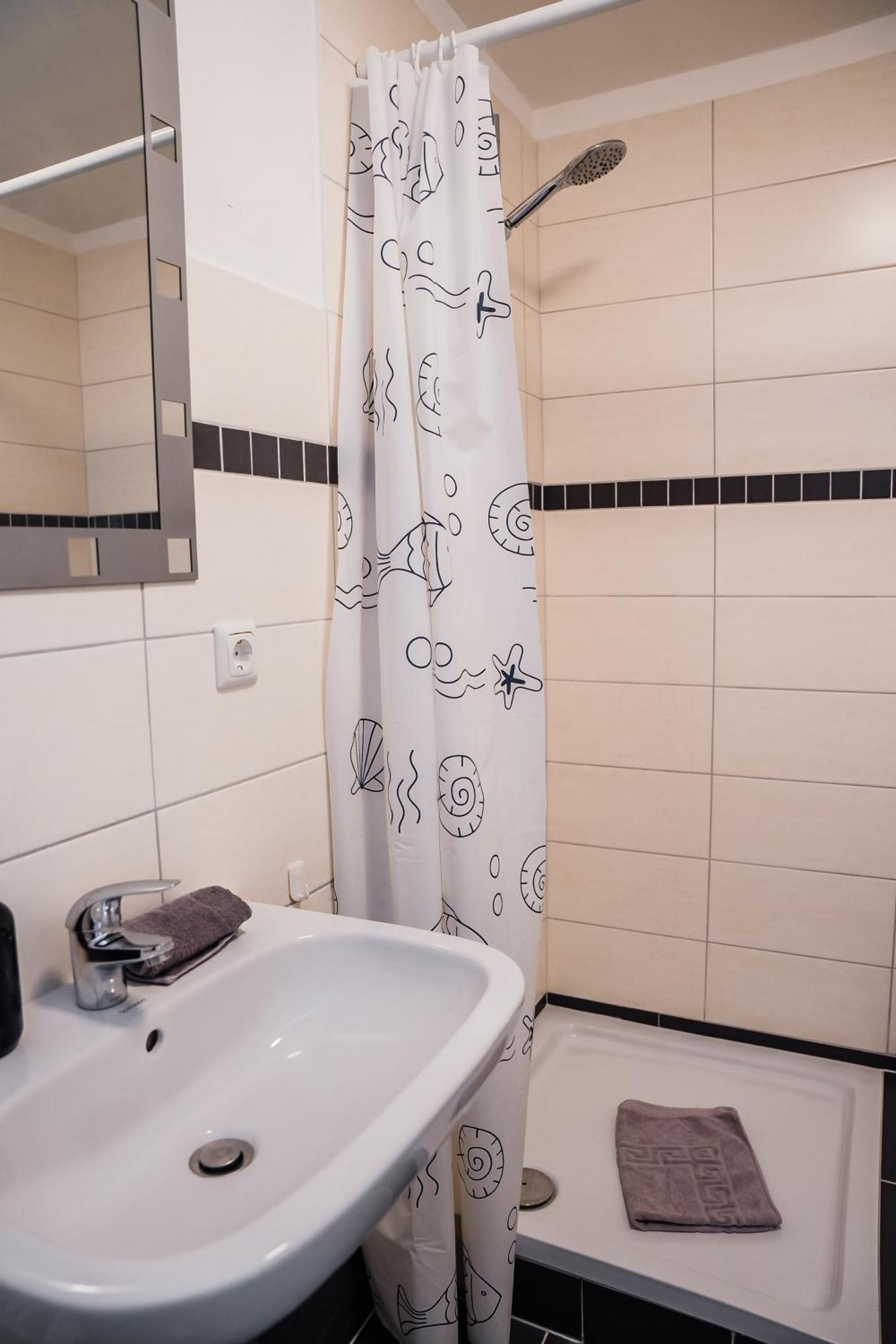Central Cozy Home 2 Luebeck מראה חיצוני תמונה
